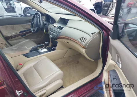 2008 Honda Accord 2.4 Ex-L из США, поврежденный, VIN 1HGCP26838A085201